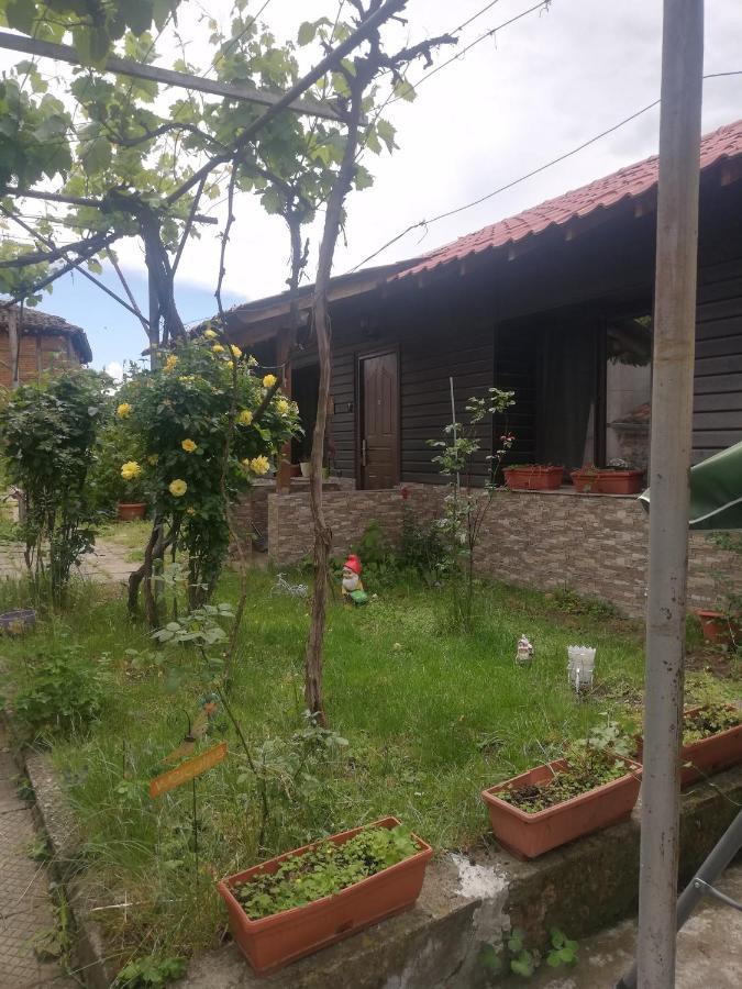 Quiet Nook House Villa Kalofer Bagian luar foto